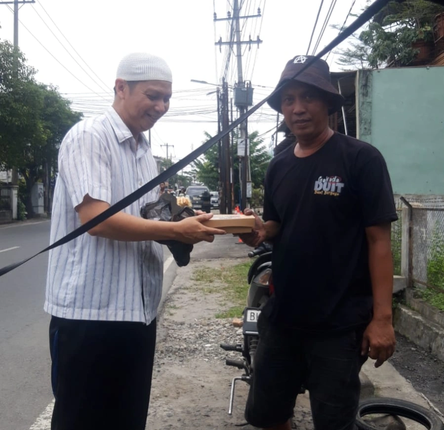 FT USU dan Palanta Coffee Berkolaborasi dalam Kegiatan Jum’at Berkah